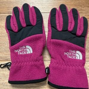 Girls NorthFace pink gloves- size Small 7/8